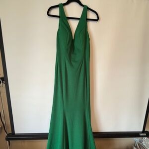 Preloved Green Foryoudress Formal Size 14